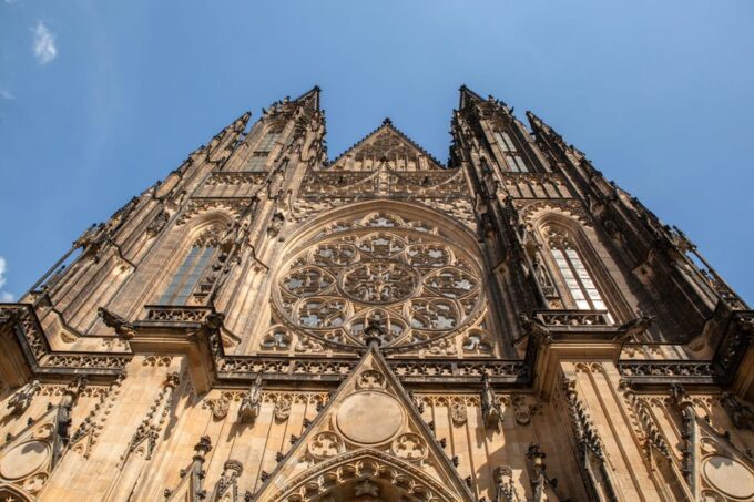 Prague Castle Walking Tour - Important Information