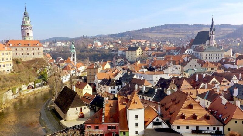 Prague: Cesky Krumlov Private Day Trip with a Local - An Authentic Day Away from Prague