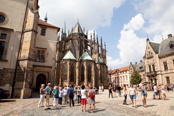 Prague City 3-Hour Tour With Changing of the Guard - Language Offerings