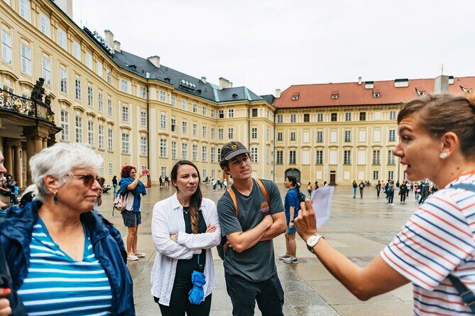 Prague Combo: Castle Guided Tour, Bus and Optional Boat - FAQ