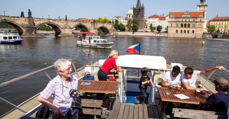 Prague Cruise: 1-Hour on the River Vltava - Onboard Amenities