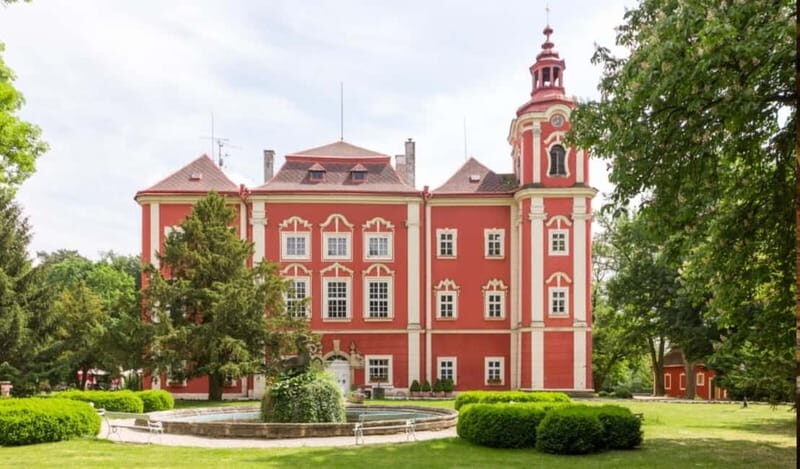 Prague: Dtenice Castle, Brewery, and Medieval Fantasy Show - Why This Tour Stands Out