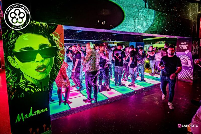 Prague: Entry Ticket to Ice Pub Prague With Nightclub Option - Accessibility and Amenities