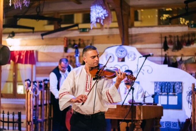 Prague: Evening Folklore Garden Party With Traditional Menu - Transportation and Meeting Point