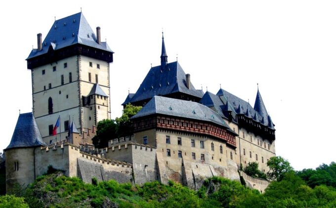 Prague: Fairytale Karlstejn Castle in Retro-Style Car - Frequently Asked Questions