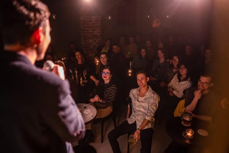 Prague: Friday Stand-Up Comedy in English - Key Points