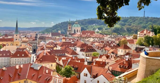 Prague: Full-Day Guided Tour of Prague in a Small-Group - Lunch Experience