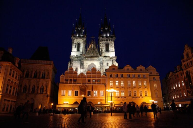 Prague: Ghosts and Legends of the Old Town Evening Tour - Itinerary Highlights