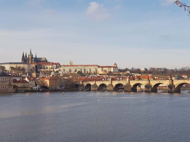 Prague Grand 2,5 hour + 2 hour exterior walking tour - In-Depth Look at the Tour Experience