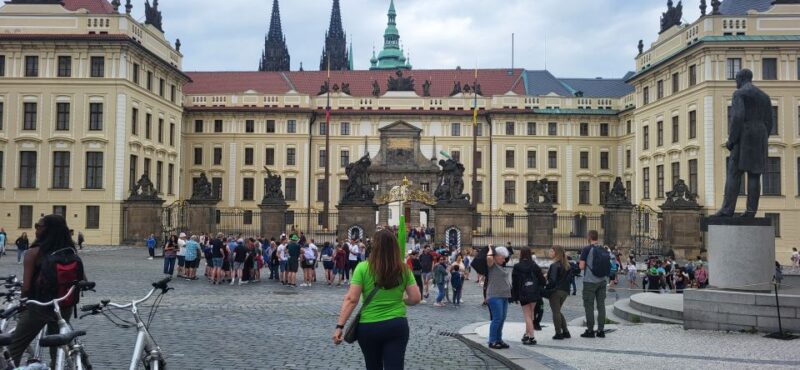 Prague Highlights 3-Hour Bus and Walking Tour - Good To Know