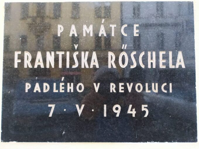 Prague: Historical Walking Tour With Focus on World War 2 - Prague Uprising in May 1945