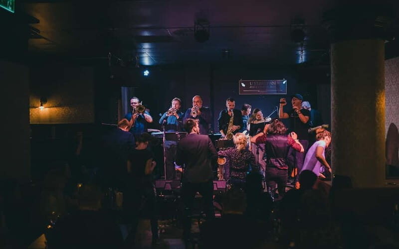 Prague: Jazz Show with Signature Cocktail - An In-Depth Look at the Experience