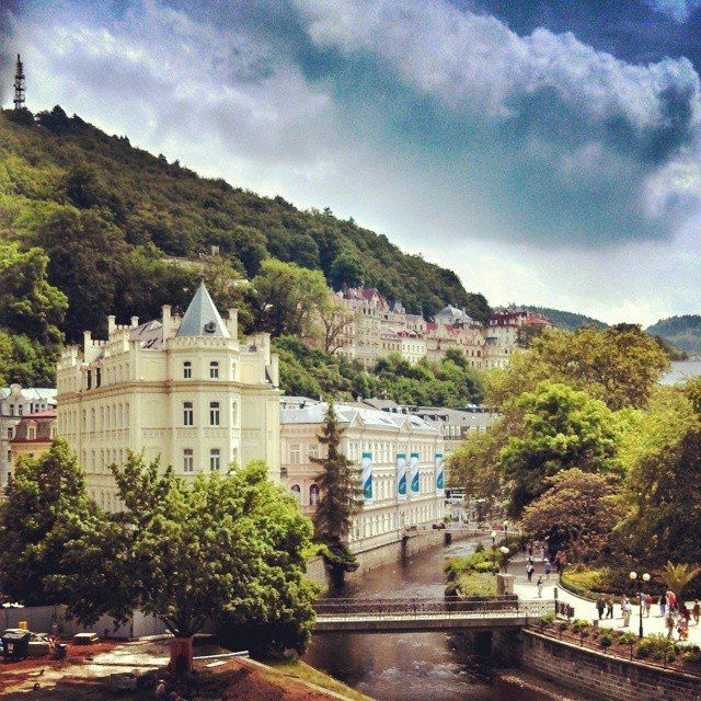 Prague: Karlovy Vary Day Trip With Watchtower and Funicular - Good To Know