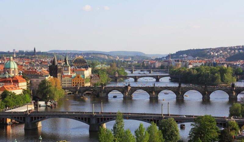 Prague: Karlovy Vary Private Tour with a Local - Key Points
