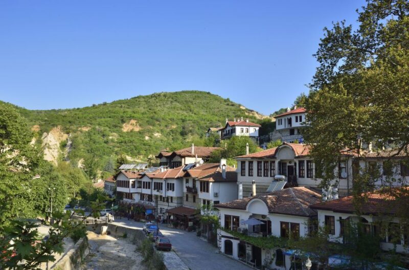 Prague: Melnik Chateau Day Trip With Wine Tasting - Experience Highlights