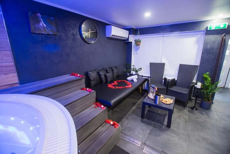 Prague: Modern Private Spa with Jacuzzi and Sauna - What to Expect from This Private Spa Experience