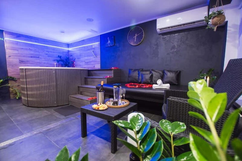Prague: Modern Private Spa with Jacuzzi and Sauna - Authentic Insights from Guests