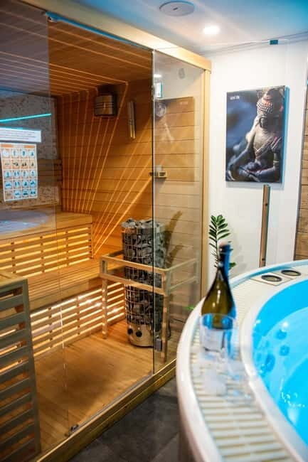 Prague: Modern Private Spa with Jacuzzi and Sauna - Practical Considerations