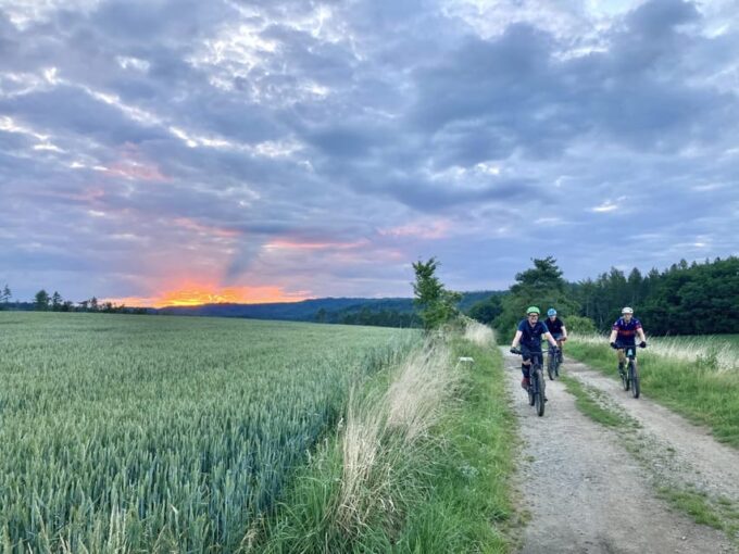 Prague Mountain Biking: Blast Through The Best Singletracks - Convenient Pickup and Seamless Logistics