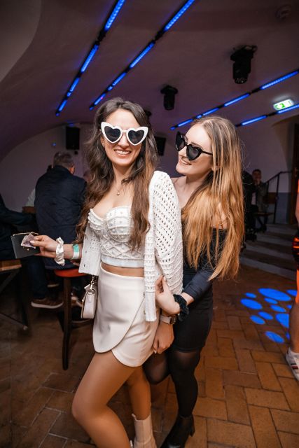 Prague: New Year's Eve Pub Crawl & Shots Bar Club Entry - An honest look at the experience