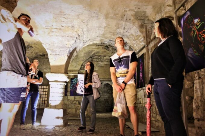 Prague: Old Town, Medieval Underground & Dungeon Tour - Tour Highlights