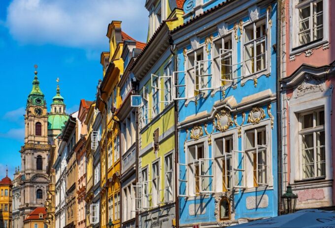 Prague: One Prague Tour With Local Food & Beer - Discover the Castle Side