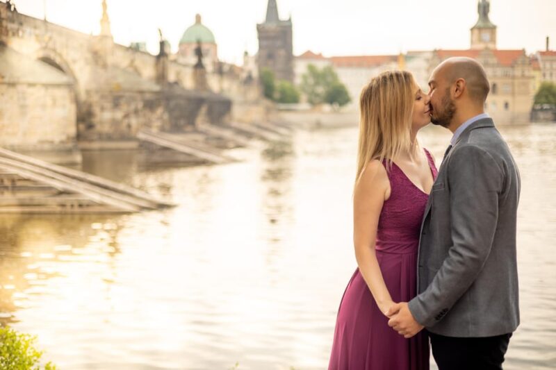 Prague Photoshoot + Walking Tour + Lunch - Booking Information