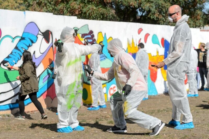 Prague: Private Graffiti Workshop - Personalized Large-Scale Creation