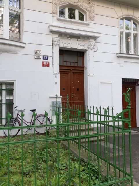 Prague: Private Prague Art Nouveau and Cubism Tour - Accessibility
