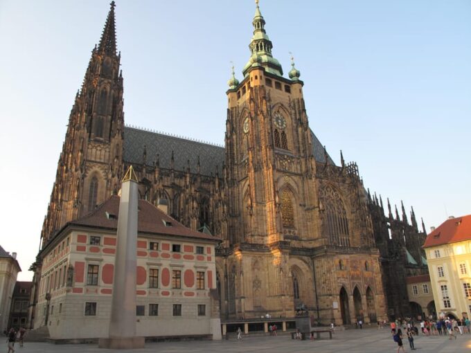 Prague: Private Tour of Prague Castle, Meet up at Hotel - Additional Details