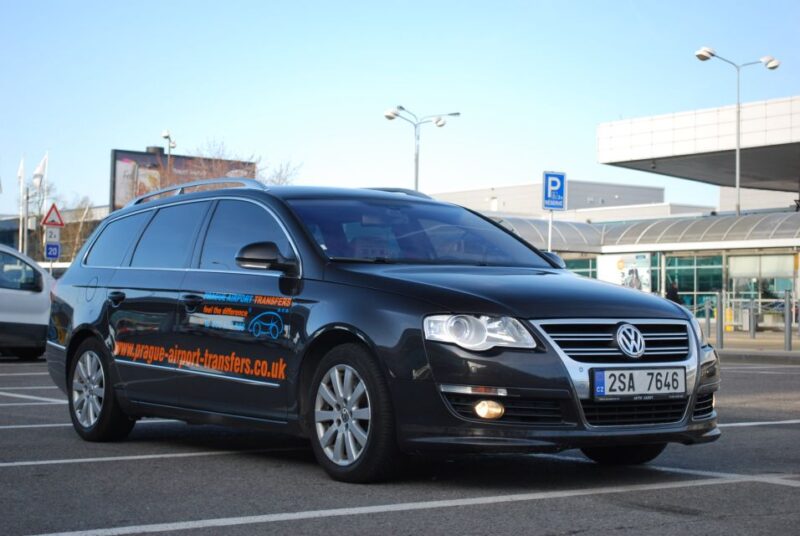 Prague: Private Transfer From Václav Havel Airport - Customer Feedback