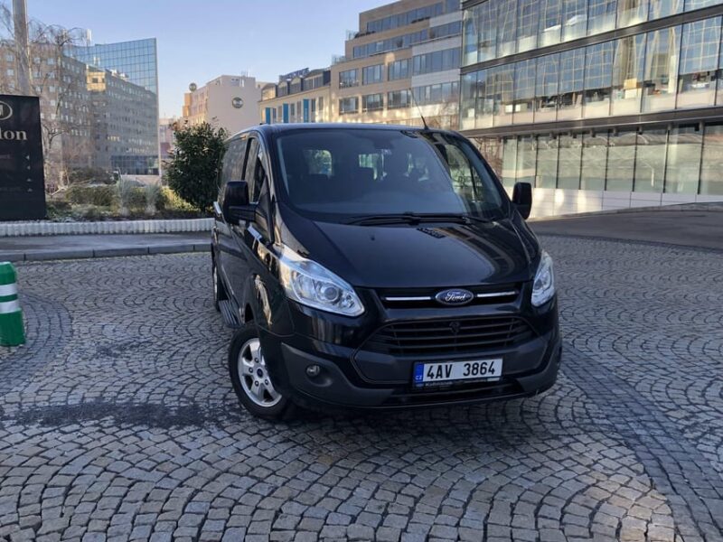 Prague: Private Transfer to the Airport by Minivan (Prg) - Pickup and Driver Details