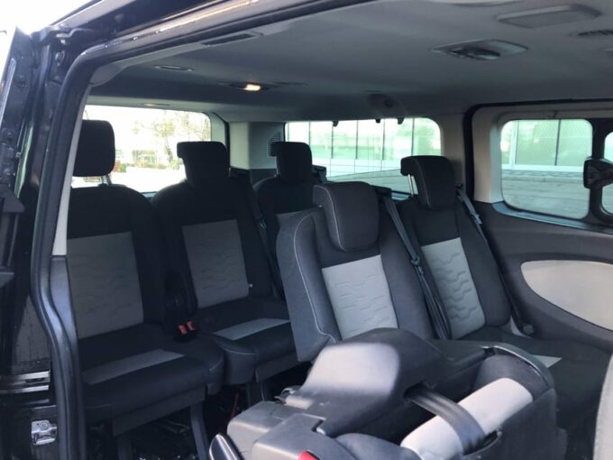 Prague: Private Transfer to the Airport by Minivan (Prg) - Convenient Door-to-Door Transfer