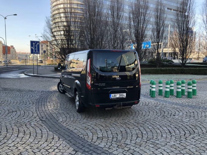 Prague: Private Transfer to the Airport by Minivan (Prg) - Affordable Airport Minivan Option