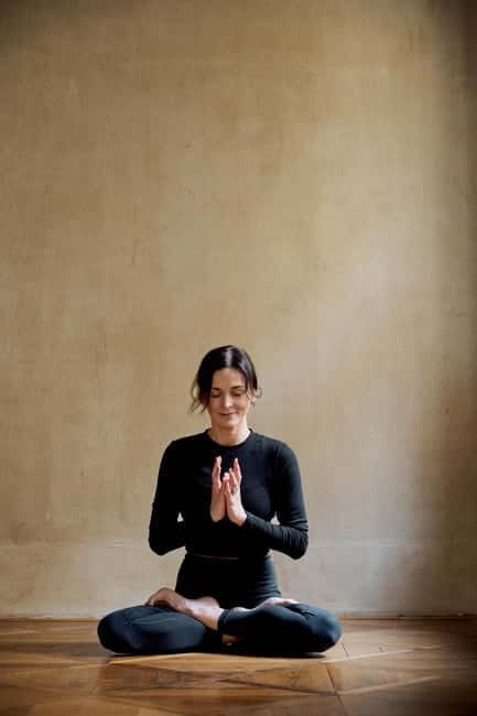 Prague: Private Yoga Session with Advanced Instructor - Why This Experience Stands Out