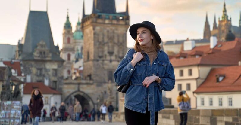 Prague: Professional Photoshoot at Charles Bridge - Booking Flexibility