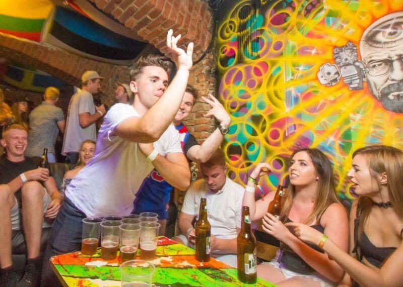 Prague: Pub Crawl with Open Bar and VIP Entry - Who Is This Tour Best For?  