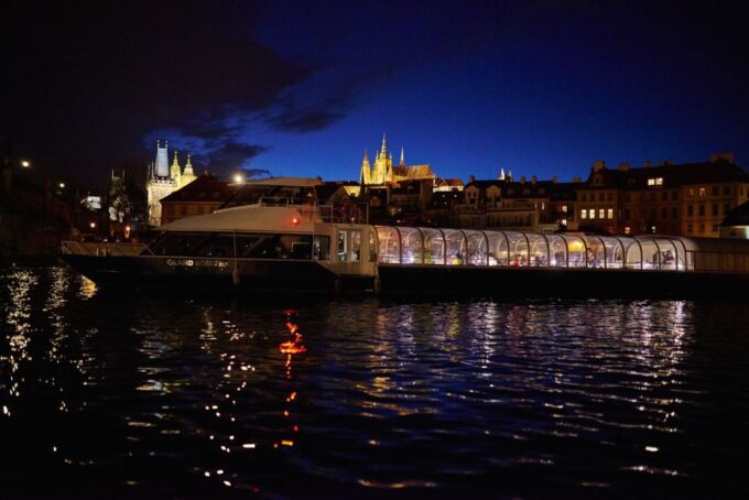 Prague: Sightseeing Dinner Cruise on Open-Top Glass Boat - Highlights of the Cruise