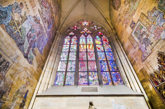 Prague: Skip-the-line Castle Ticket and Optional Audio Guide - Audio Guide Option