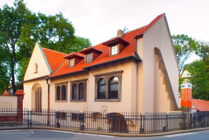 Prague Tour of Pinkas, Klausen, Maze and Spanish Synagogues - Booking and Cancellation