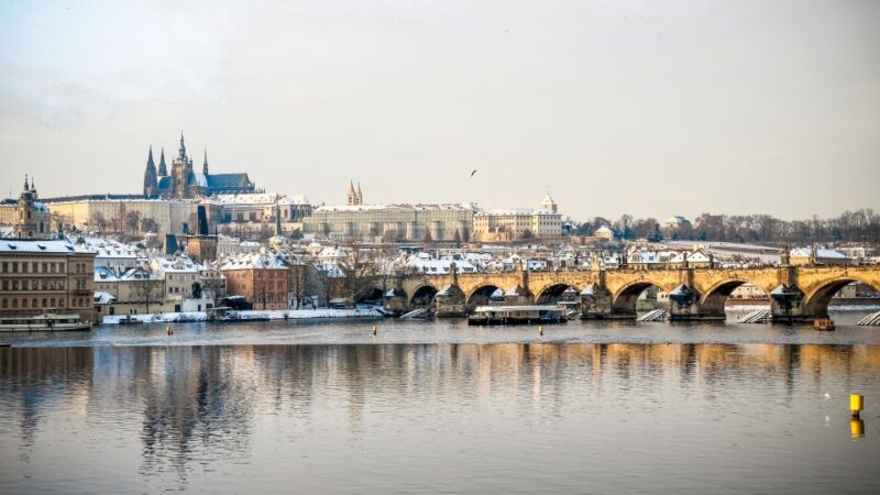 Prague: Vltava River Sightseeing Cruise - Customer Ratings