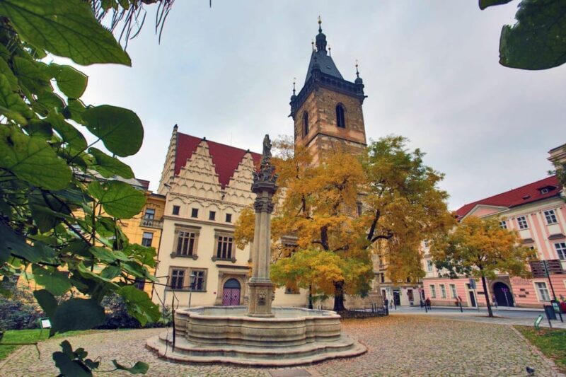 Prague: Vysehrad Castle and Riverside E- Bike Tour - Riding Through Prague’s Historic Districts