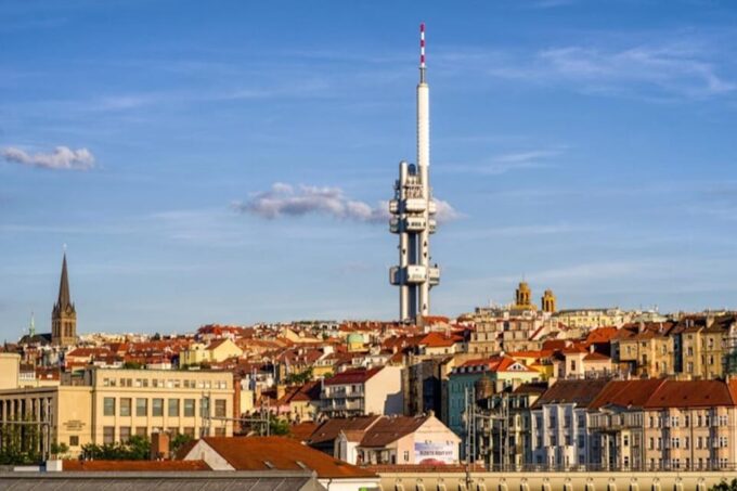 Prague: Vyserad Medieval Castle and Pragues TV Tower - Tour Inclusions