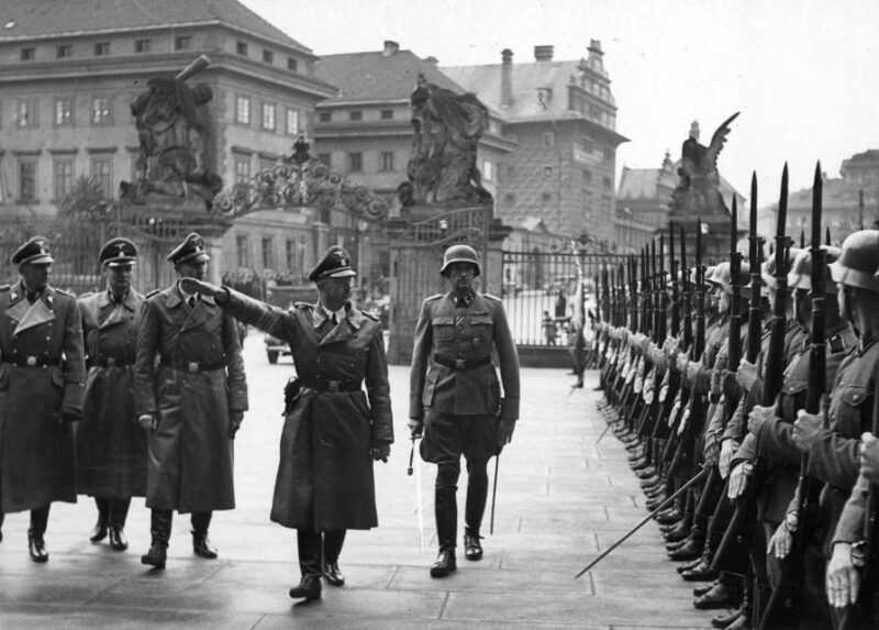 Prague: World War II and Communist History Tour - Good To Know