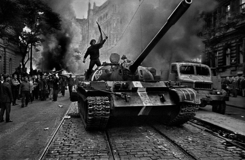 Prague: World War II and Communist History Tour - Experience Highlights