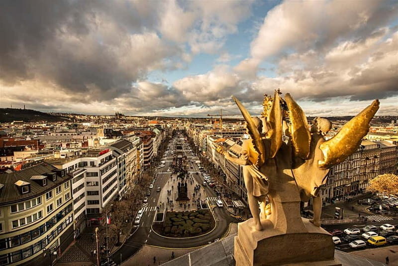 Pragues communist past - Key Points