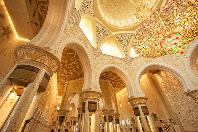 Premium Abu Dhabi Half Day Tour From Dubai - Emirates Palace