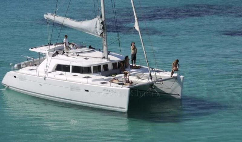 Premium and exclusive catamaran in Lanzarote - An In-Depth Look at the Lanzarote Catamaran Experience