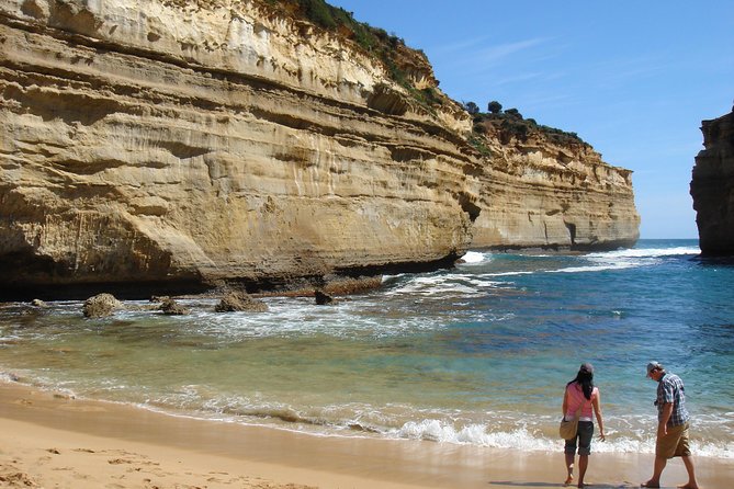 Premium Great Ocean Road Day Tour: Surf Coast Route 12 Apostles, Loch Ard Gorge - Recommended Stops and Tips
