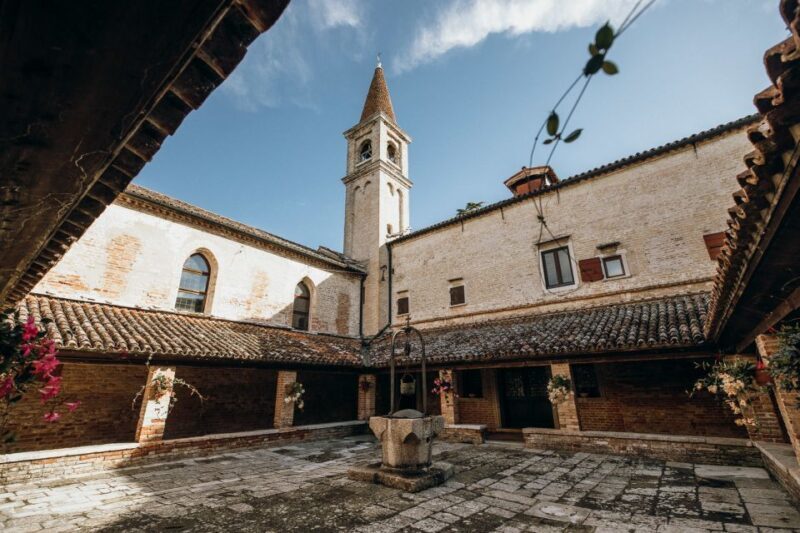 Premium Lagoon Excursion: Murano Glass, Burano & Lace Museum - FAQ